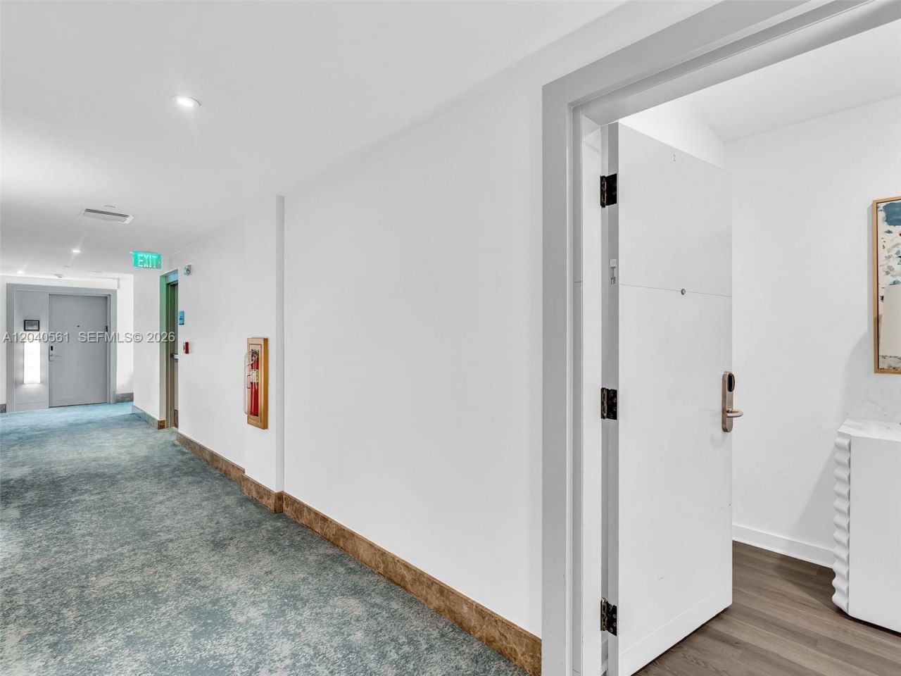 6799 Collins Ave, Unit 203, Miami Beach, FL 33141 Photo