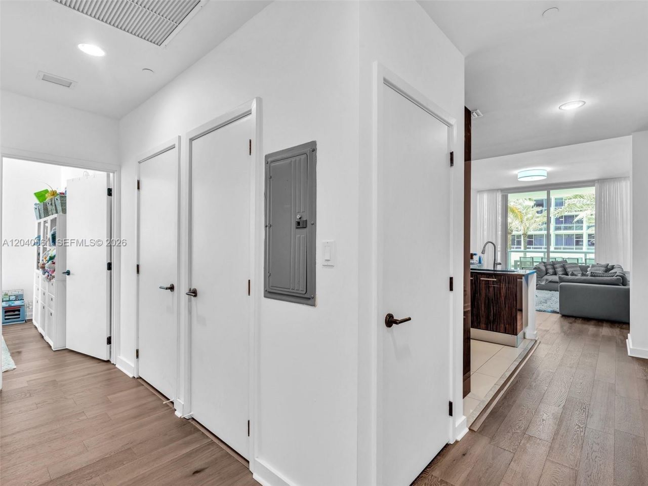 6799 Collins Ave, Unit 203, Miami Beach, FL 33141 Photo
