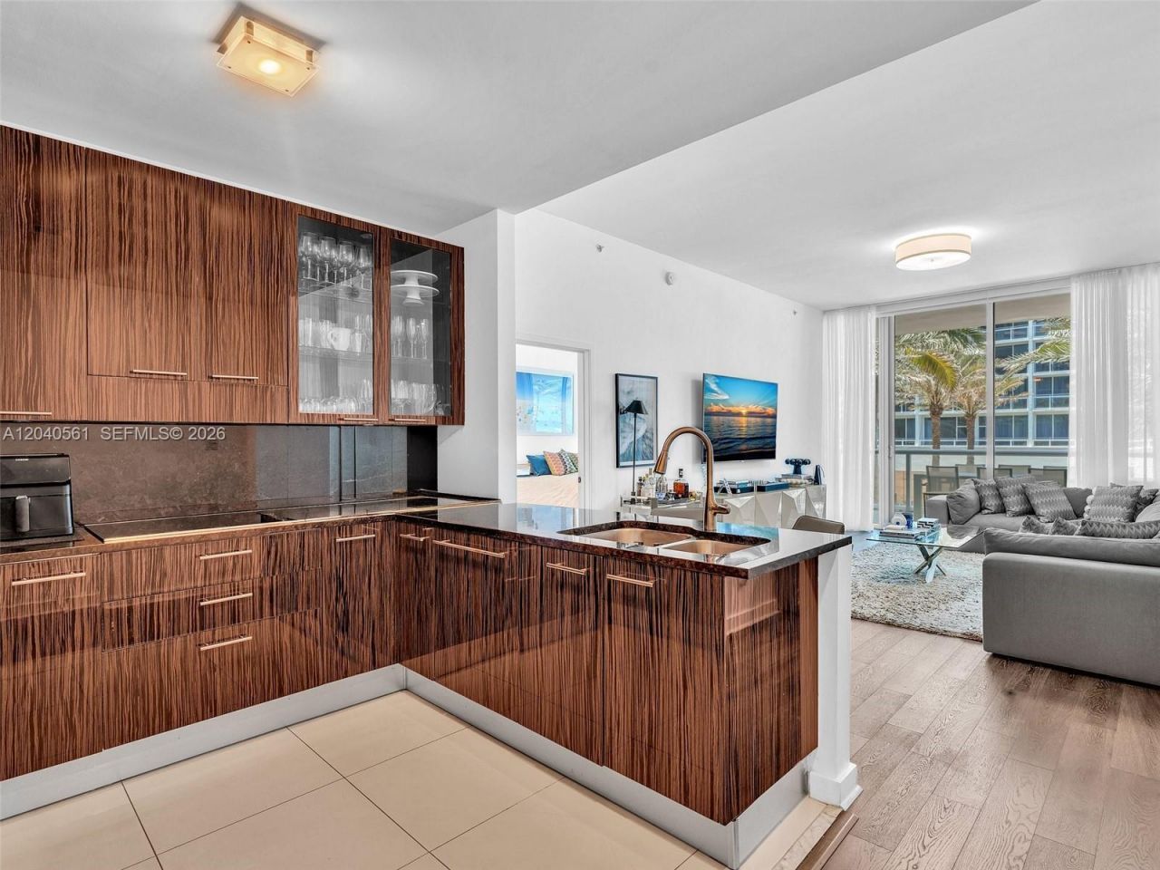 6799 Collins Ave, Unit 203, Miami Beach, FL 33141 Photo