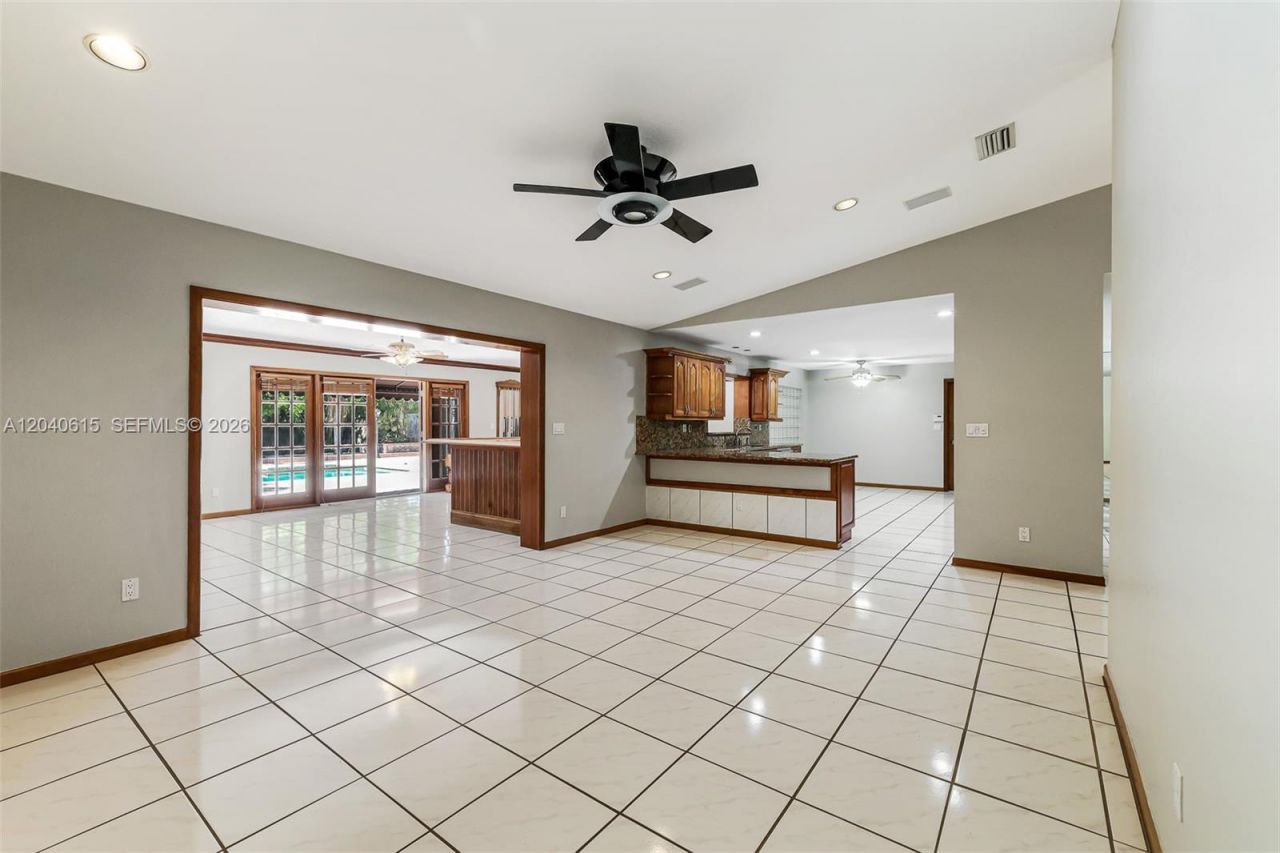 14941 SW 164th Ter , Miami, FL 33187 Photo