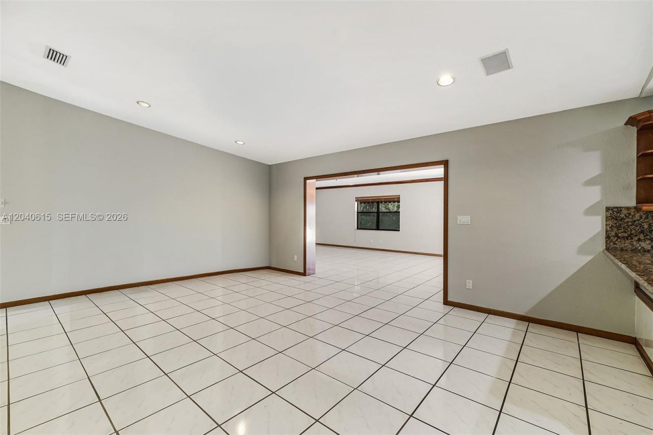 14941 SW 164th Ter , Miami, FL 33187 Photo