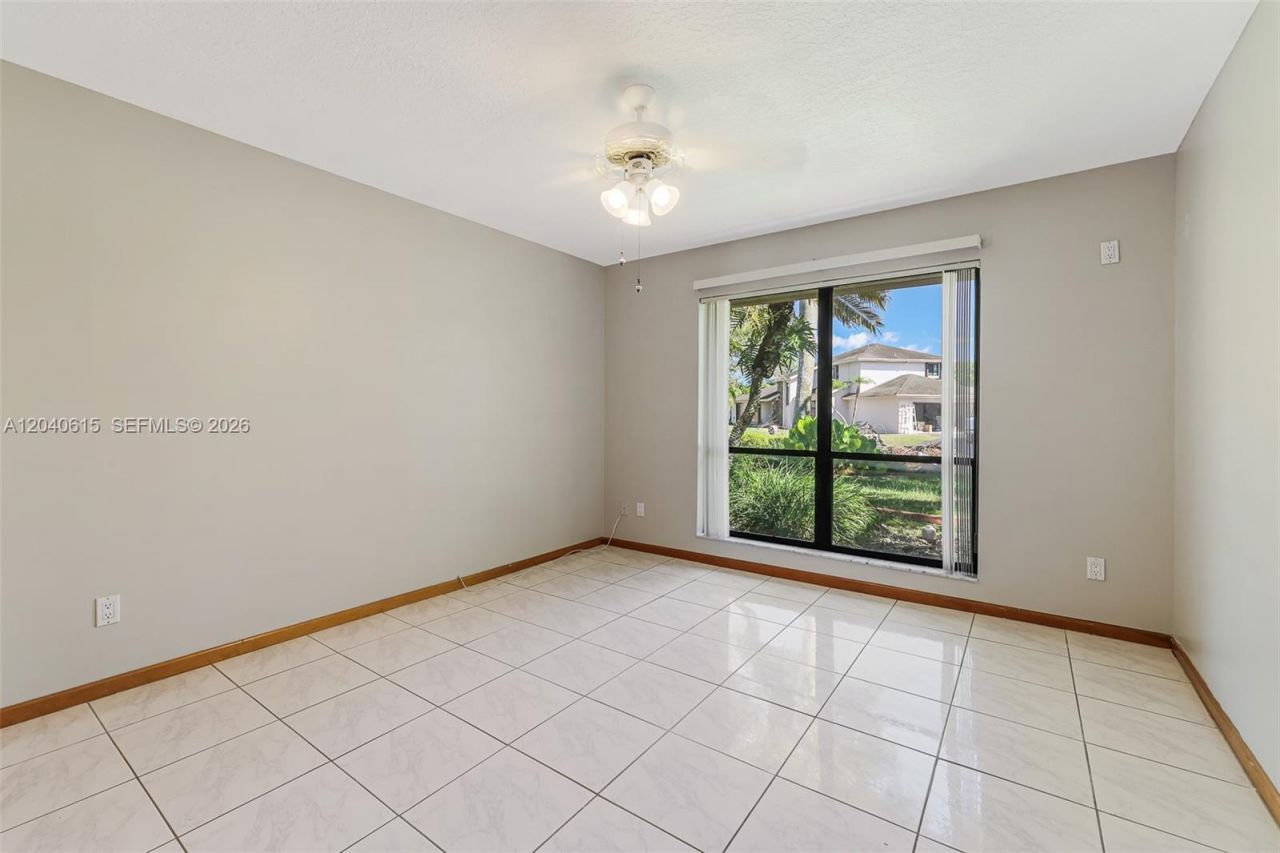 14941 SW 164th Ter , Miami, FL 33187 Photo