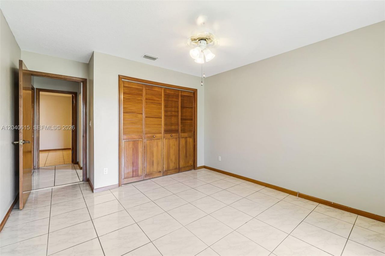 14941 SW 164th Ter , Miami, FL 33187 Photo