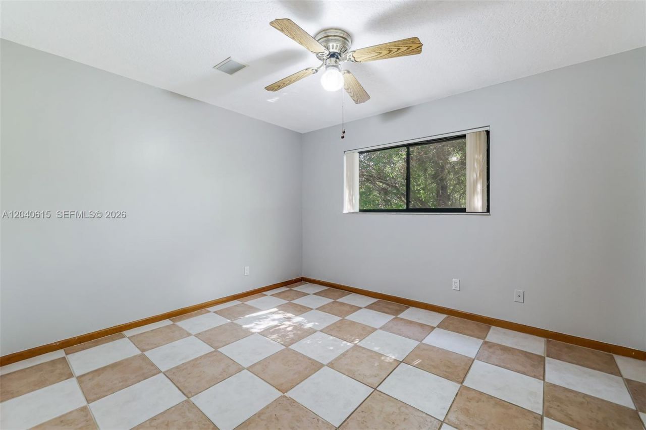 14941 SW 164th Ter , Miami, FL 33187 Photo