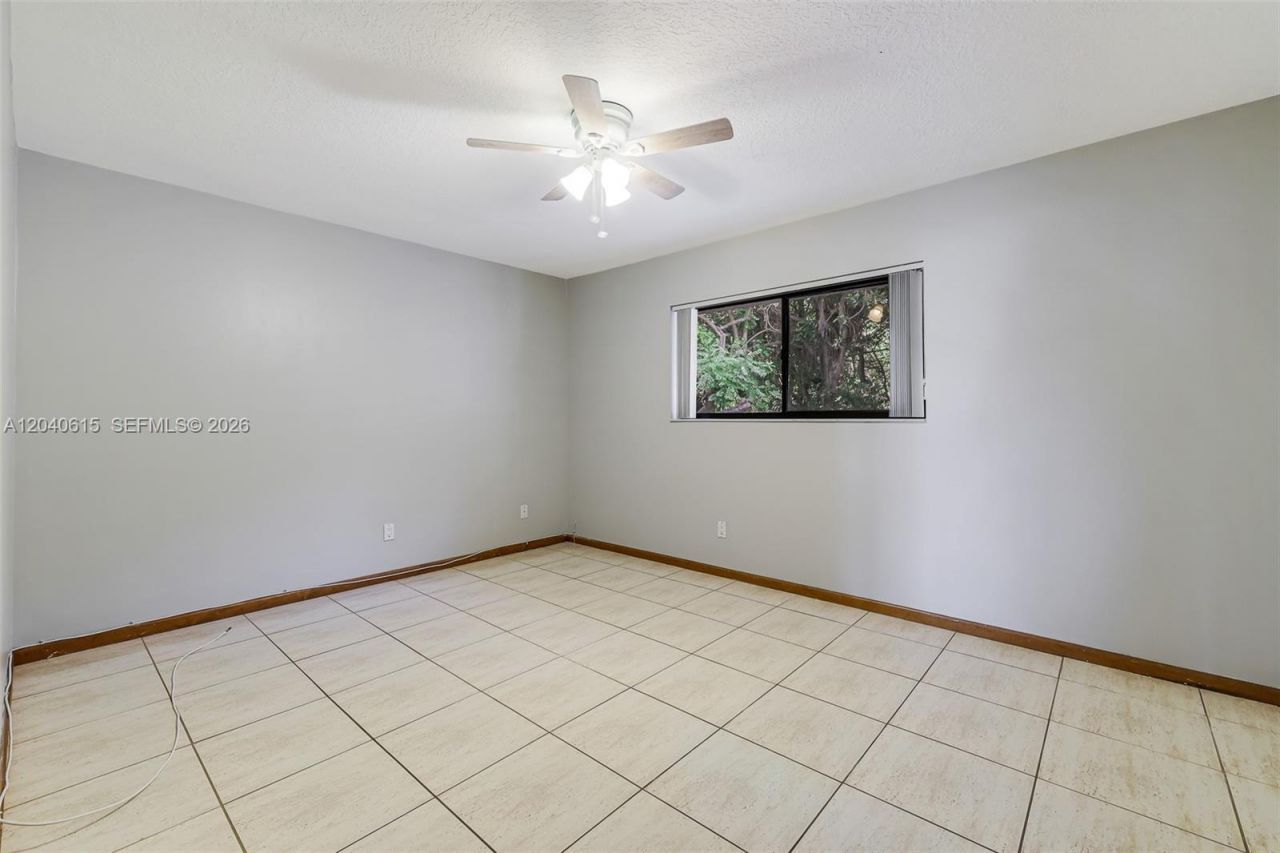 14941 SW 164th Ter , Miami, FL 33187 Photo