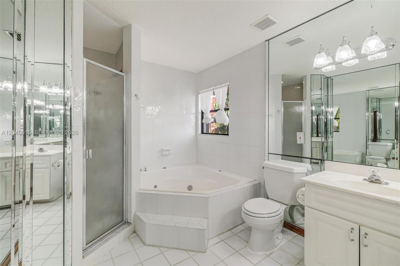 14941 SW 164th Ter , Miami, FL 33187 Photo