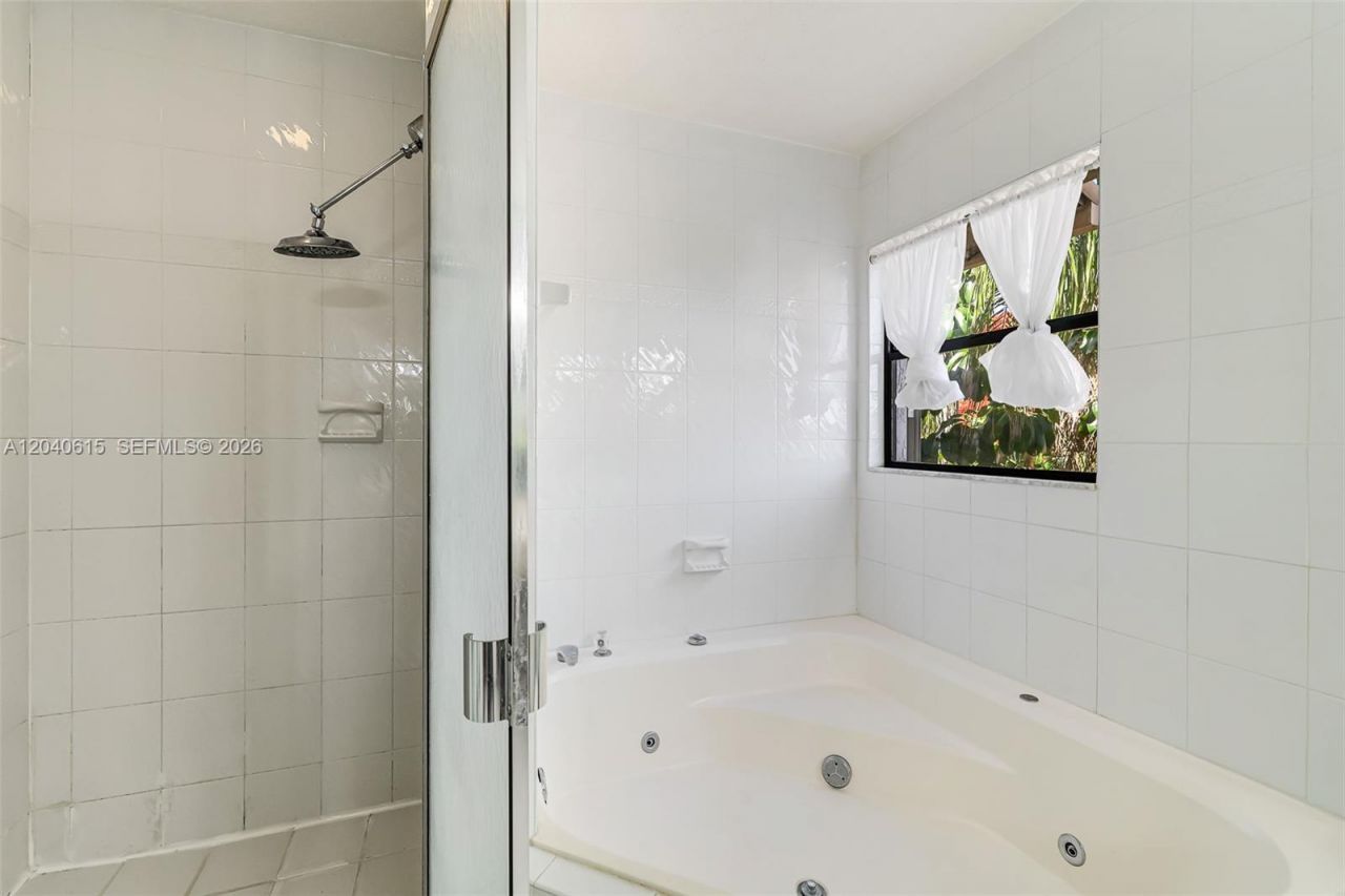 14941 SW 164th Ter , Miami, FL 33187 Photo
