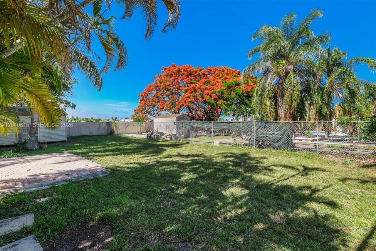 14941 SW 164th Ter , Miami, FL 33187 Photo