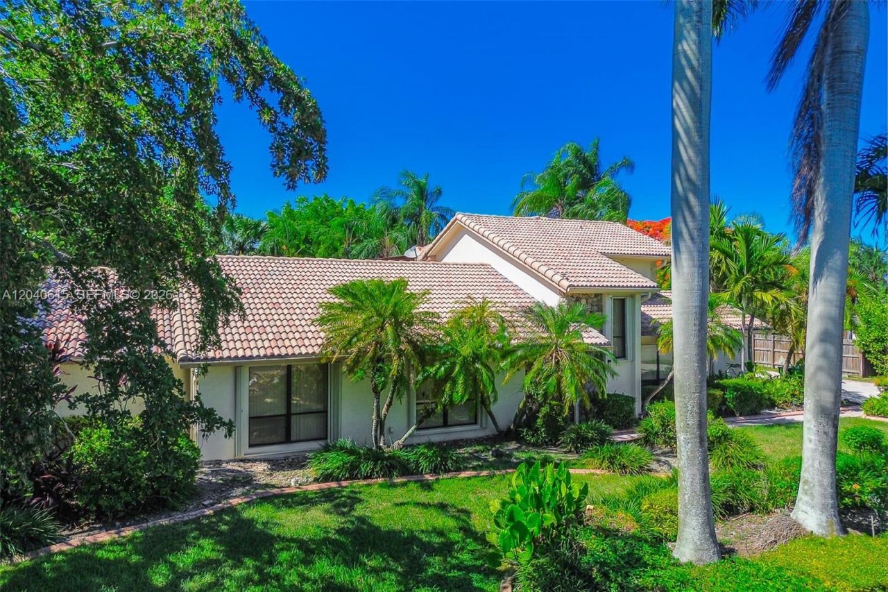 14941 SW 164th Ter , Miami, FL 33187 Photo