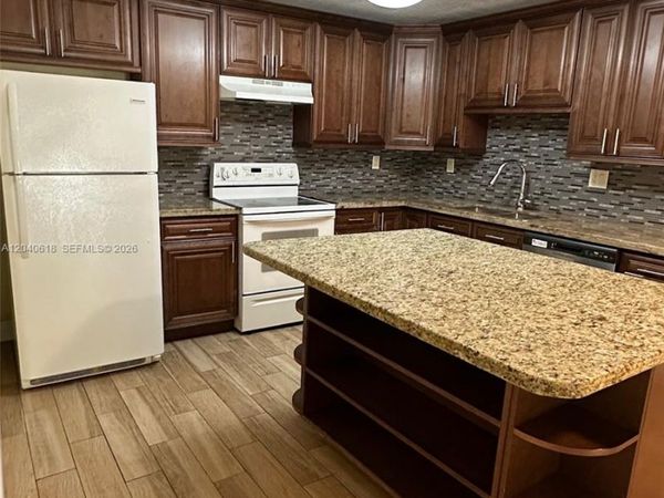 4114 NW 88th Ave , Unit 102, Coral Springs, FL 33065