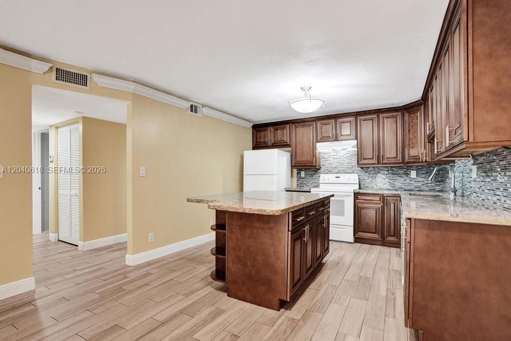 4114 NW 88th Ave, Unit 102, Coral Springs, FL 33065 Photo