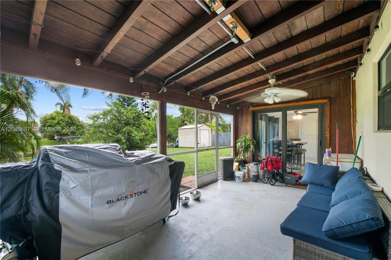 6839 Tradewind Way, Lake Worth, FL 33462 Photo
