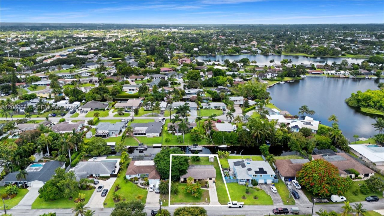 6839 Tradewind Way, Lake Worth, FL 33462 Photo
