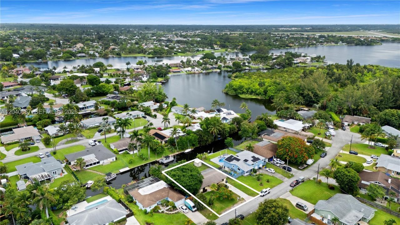 6839 Tradewind Way, Lake Worth, FL 33462 Photo