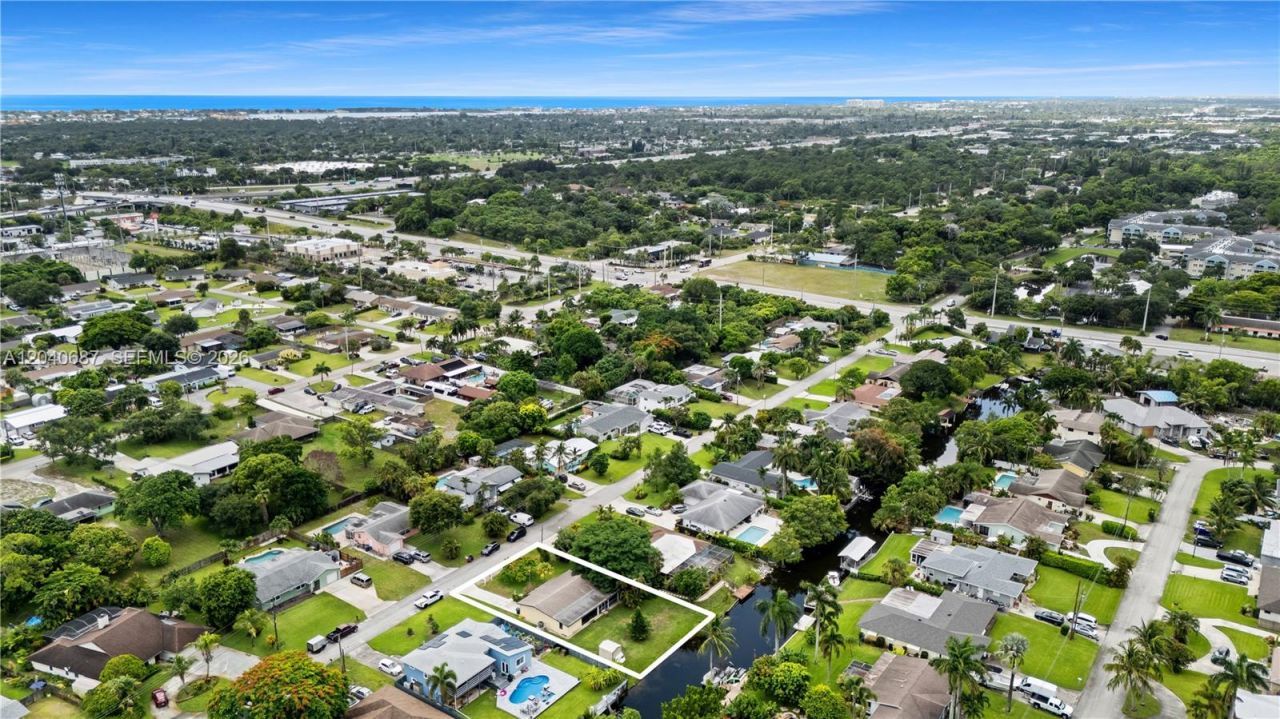 6839 Tradewind Way, Lake Worth, FL 33462 Photo