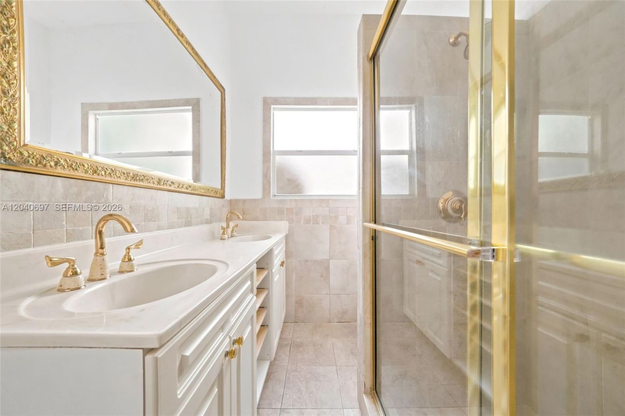 160 NE 44th St, Unit 1, Miami, FL 33137 Photo