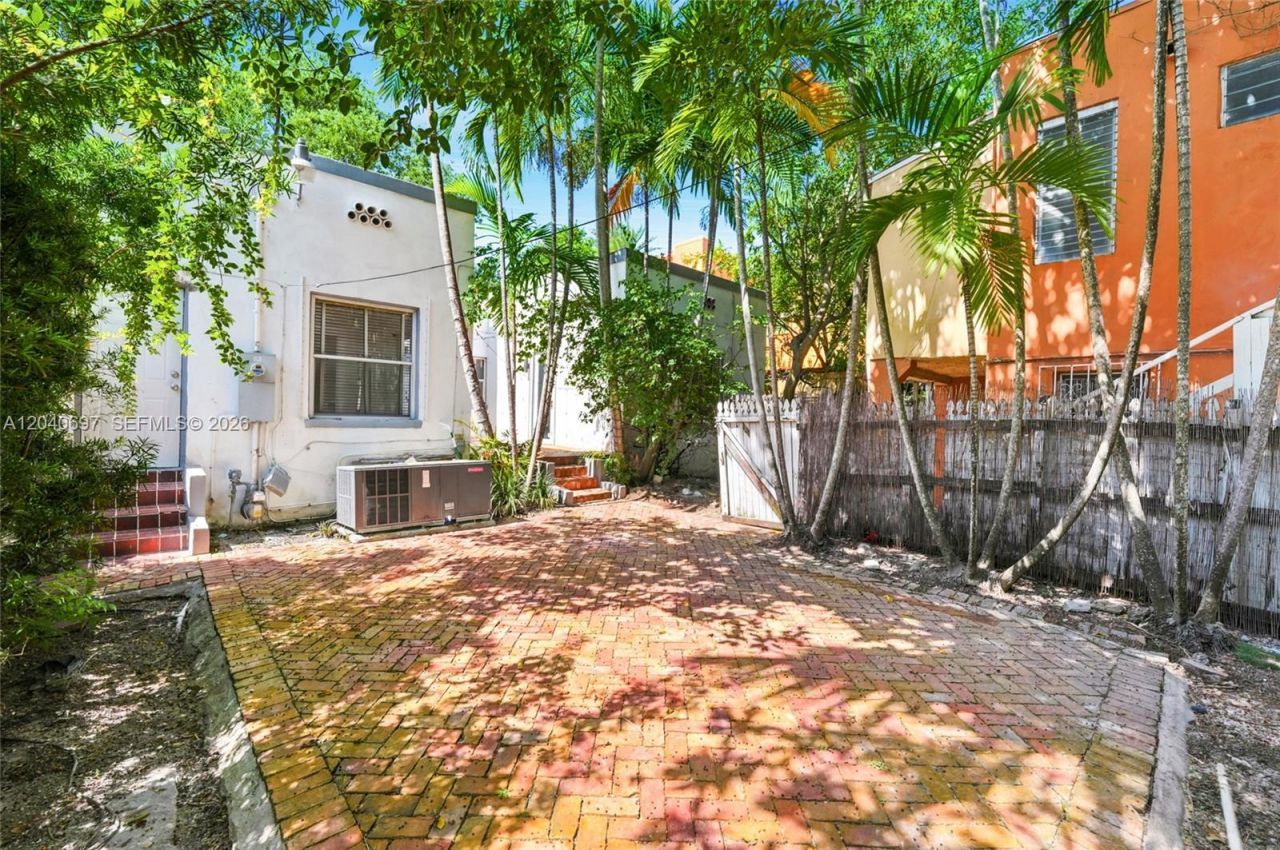 160 NE 44th St, Unit 1, Miami, FL 33137 Photo