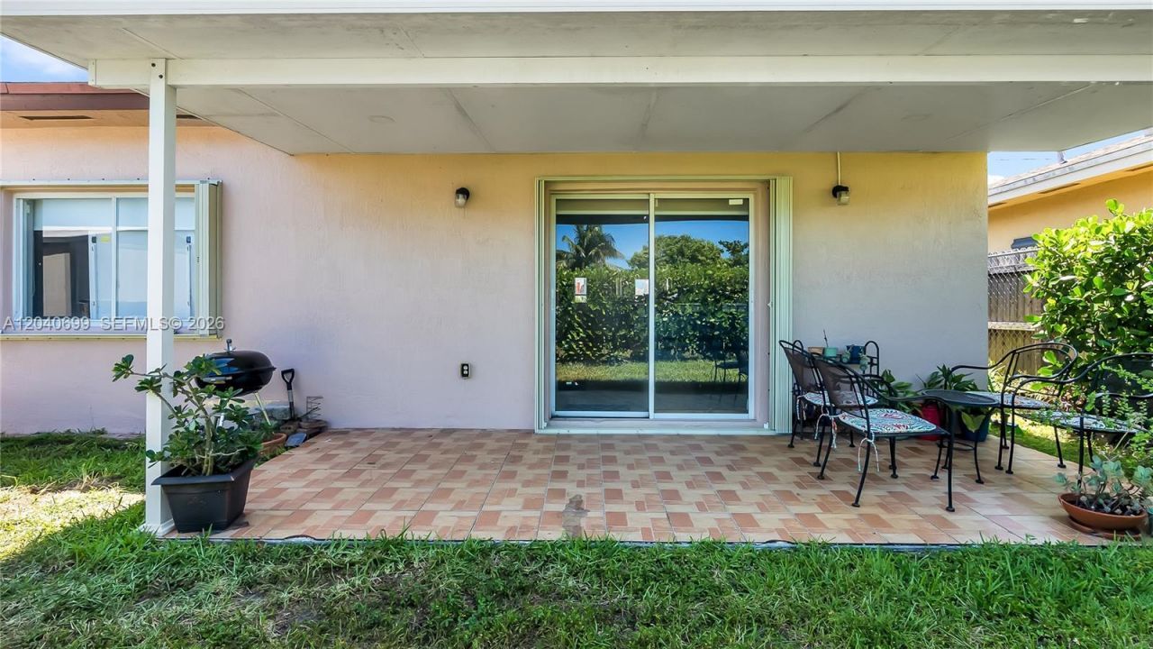 18815 NW 37th Ave, Miami Gardens, FL 33056 Photo