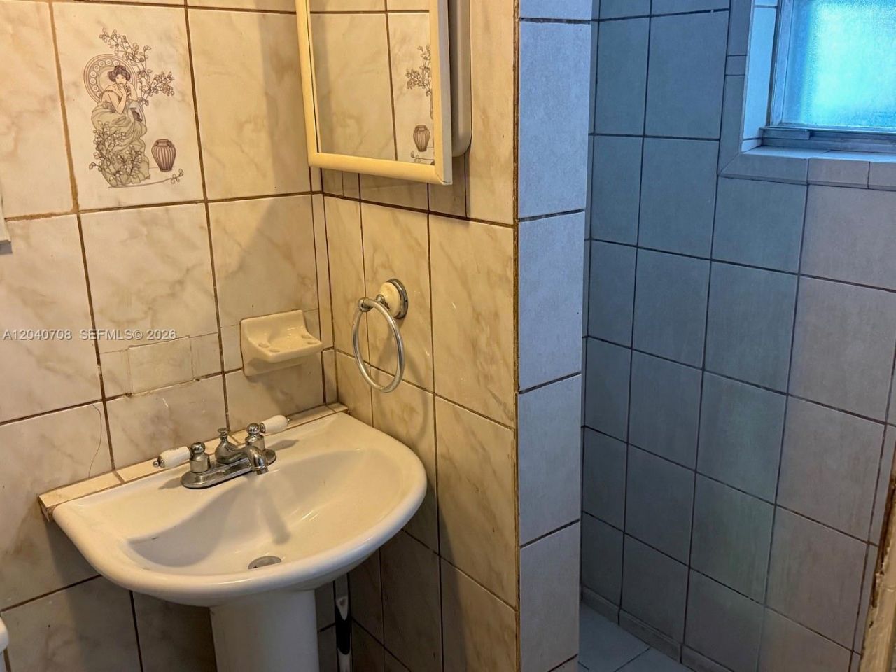 12600 Country Club Ln , Miami, FL 33167 Photo