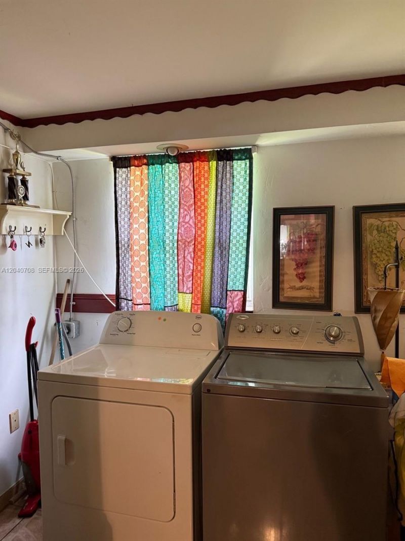 12600 Country Club Ln , Miami, FL 33167 Photo