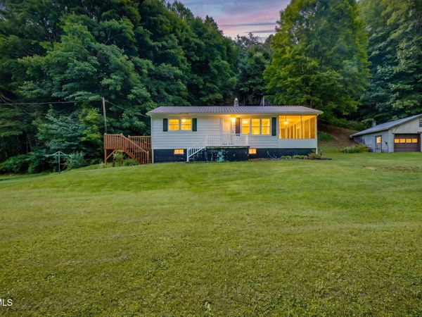 2327 Dry Creek Road, Blackwater, VA 24221