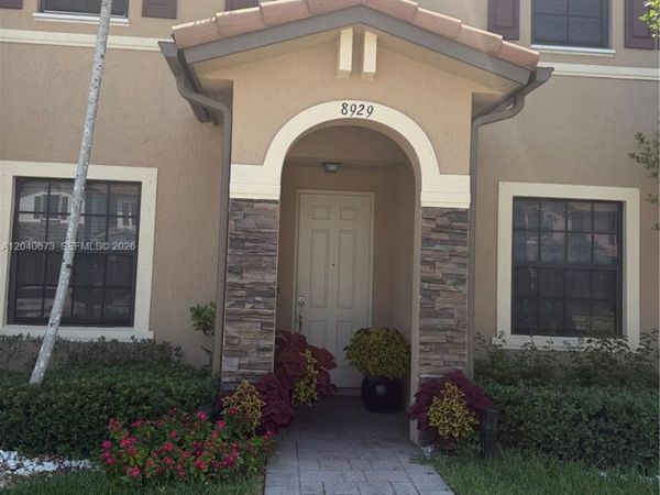 8929 W 35th Way , Hialeah, FL 33018
