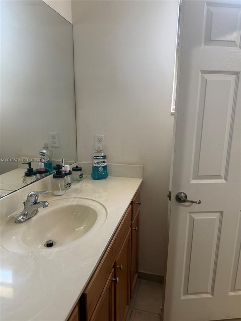 8929 W 35th Way , Hialeah, FL 33018 Photo