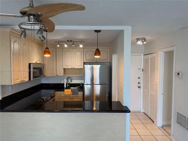 1990 Marseille Dr, Unit 303, Miami Beach, FL 33141