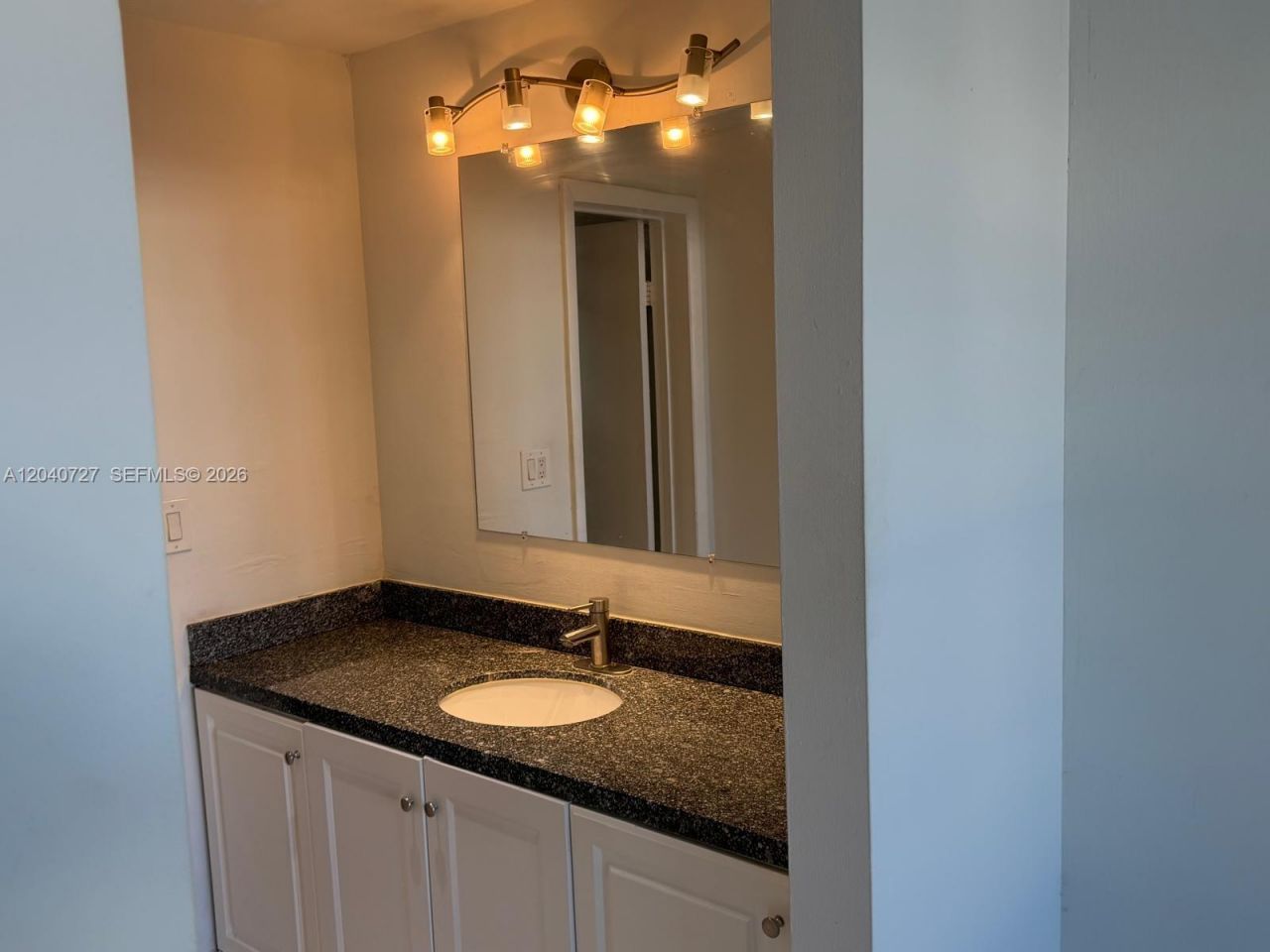1990 Marseille Dr , Unit 303, Miami Beach, FL 33141 Photo