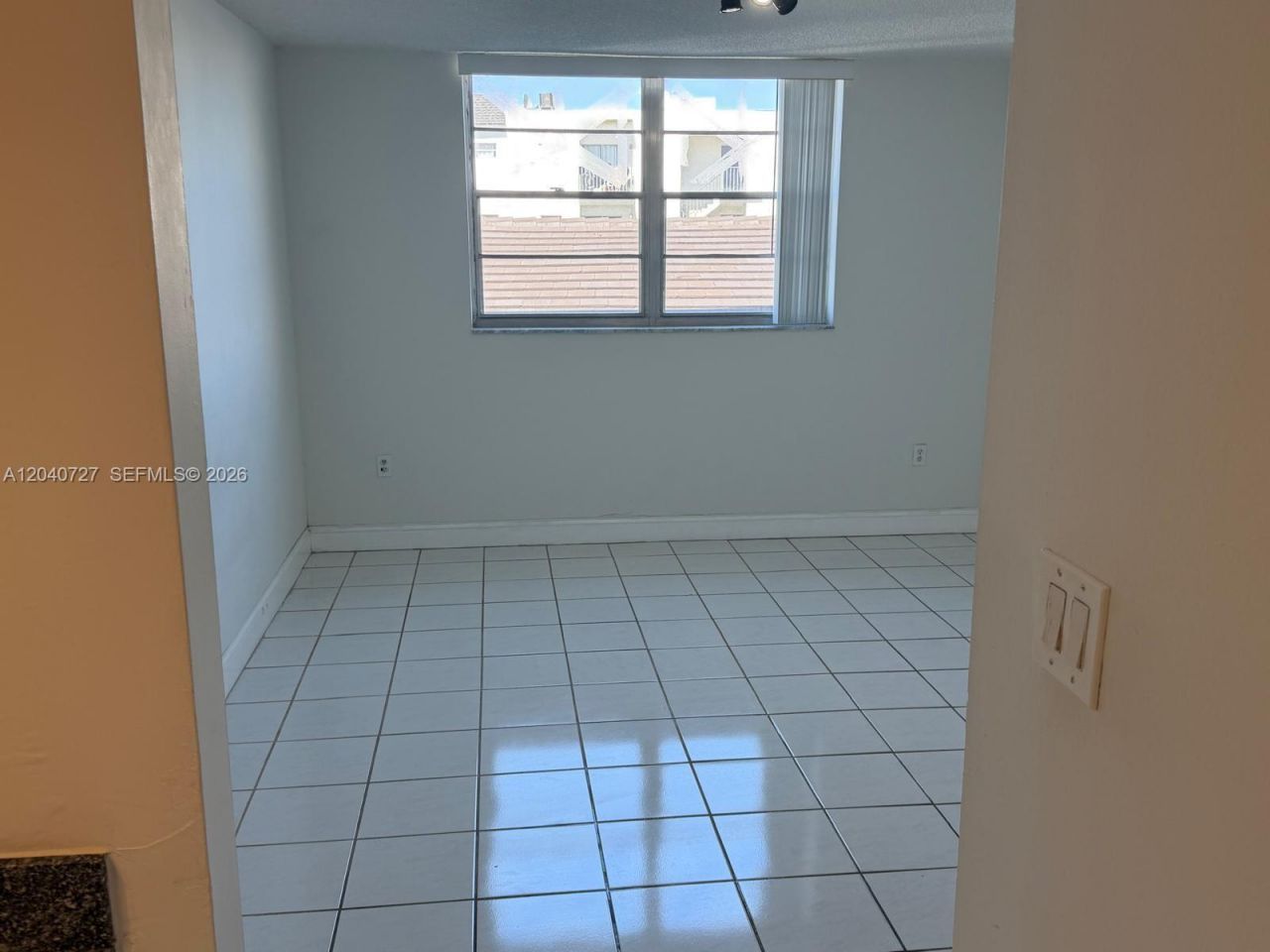1990 Marseille Dr , Unit 303, Miami Beach, FL 33141 Photo