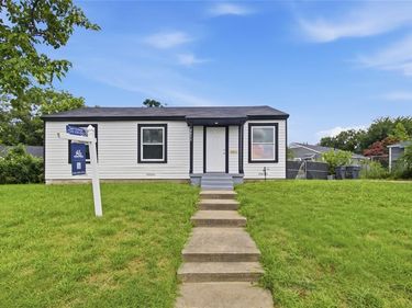2033 Redman Circle, Dallas, TX 75223