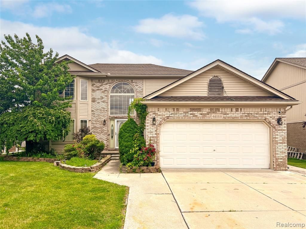 46158 Duke Drive, Chesterfield Township, MI 48051 Main Photo