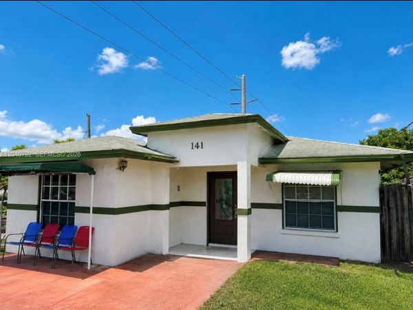 141 SW 2nd St , Deerfield Beach, FL 33441