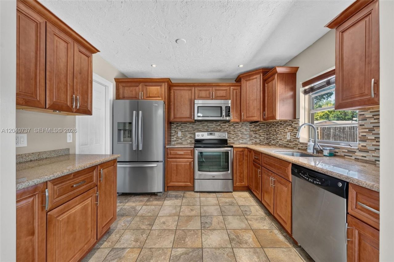 6848 NW 27th Way, Fort Lauderdale, FL 33309 Photo