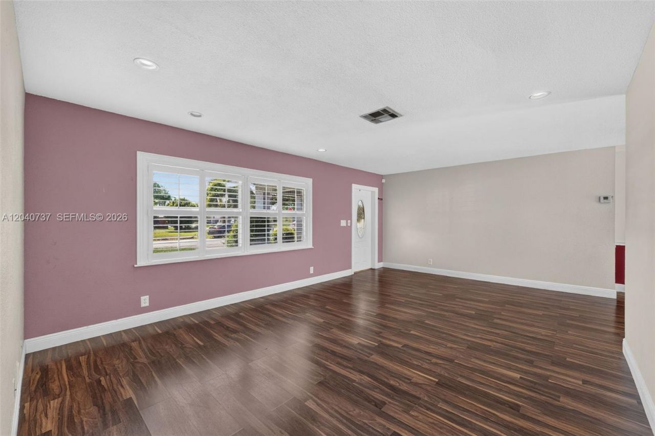 6848 NW 27th Way, Fort Lauderdale, FL 33309 Photo