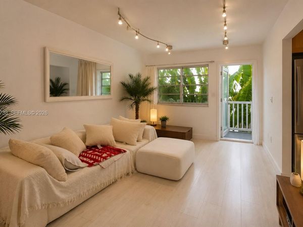 344 Meridian Ave, Unit 2B, Miami Beach, FL 33139