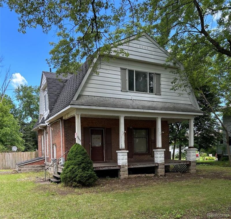 5062 Mcluney Street, Fairgrove Vlg, MI 48733 Main Photo