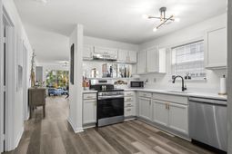 4251 Villas Dr.  photo 4