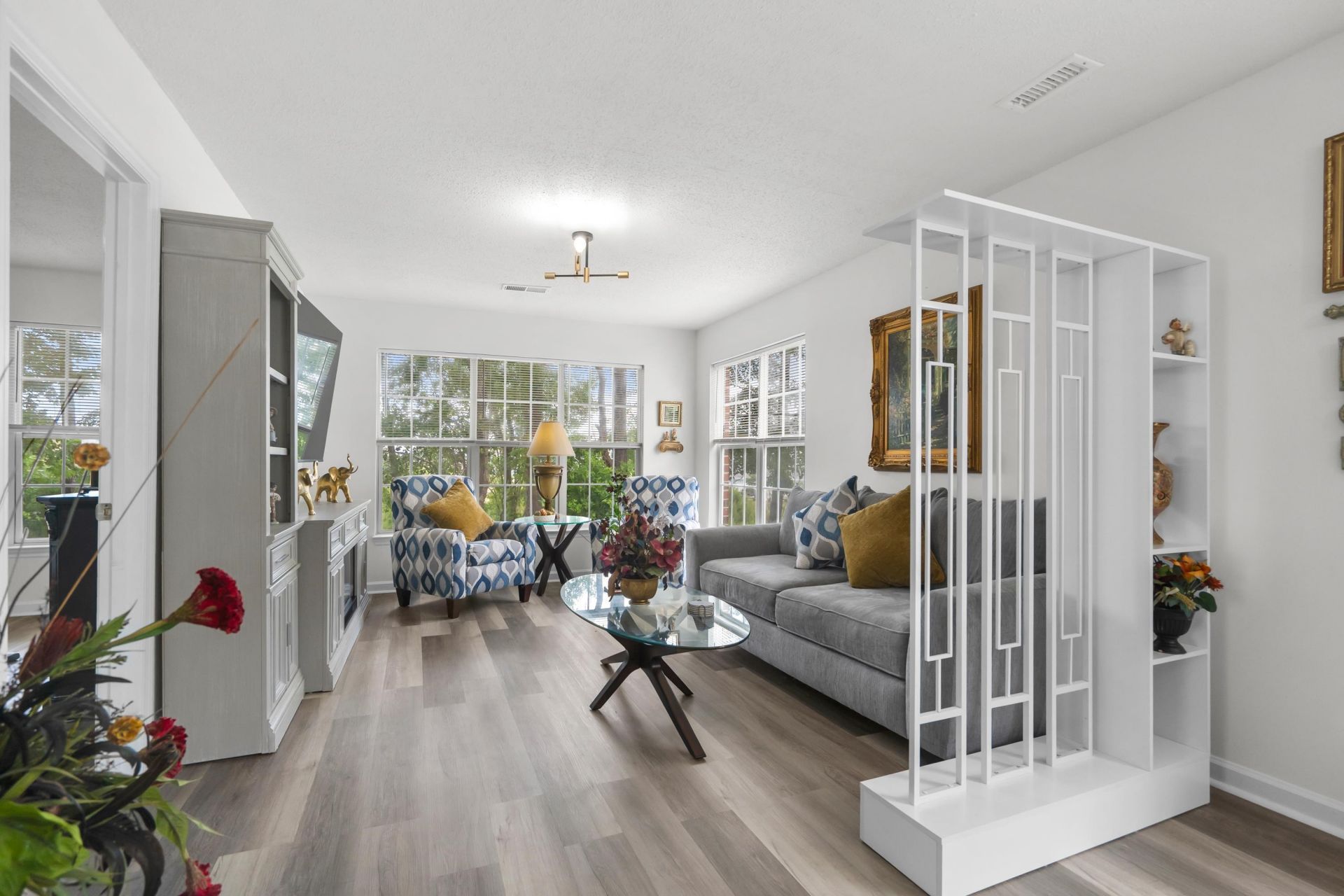 4251 Villas Dr.  Photo 5