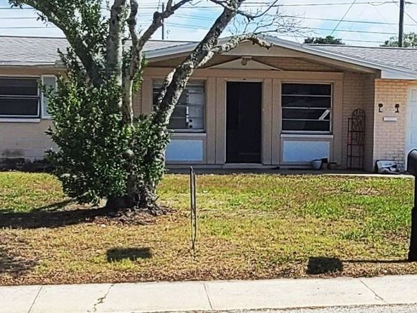 5200 CHET DRIVE, NEW PORT RICHEY, FL 34652
