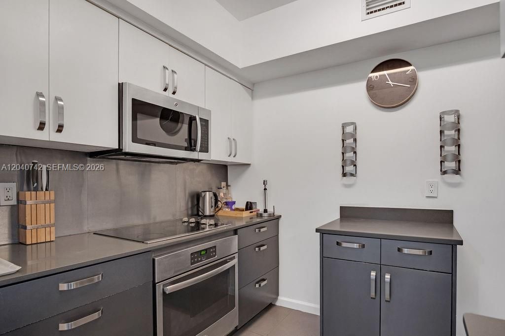 747 Michigan Ave , Unit 201, Miami Beach, FL 33139 Photo