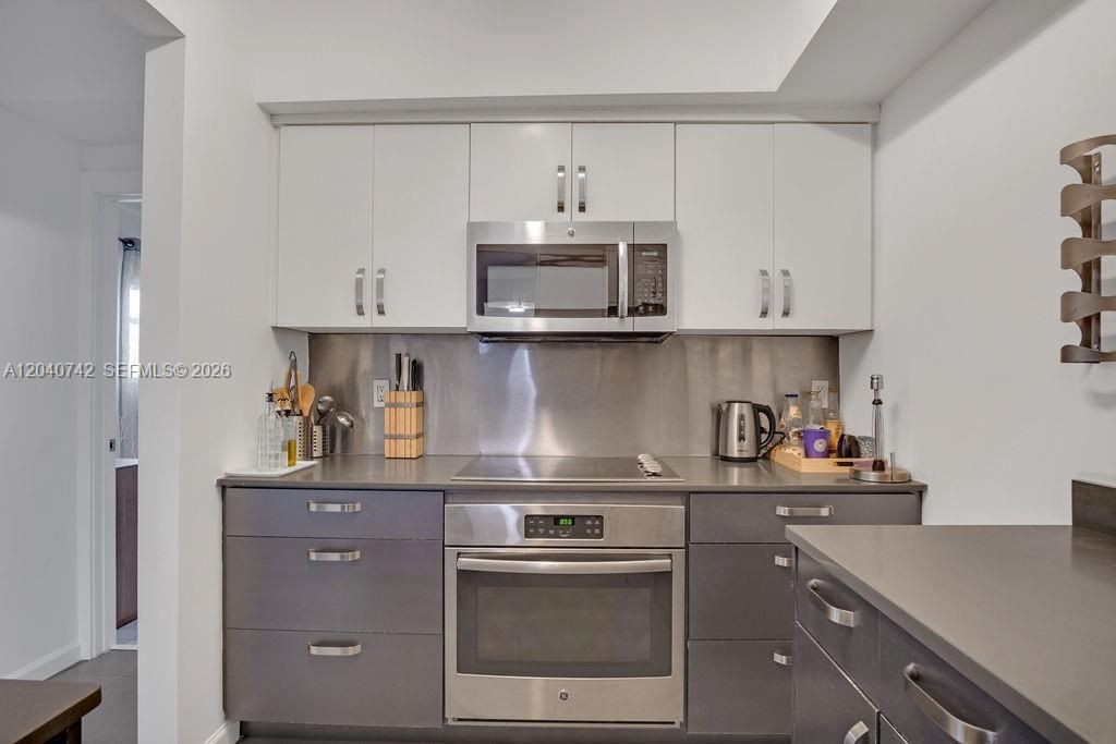 747 Michigan Ave , Unit 201, Miami Beach, FL 33139 Photo