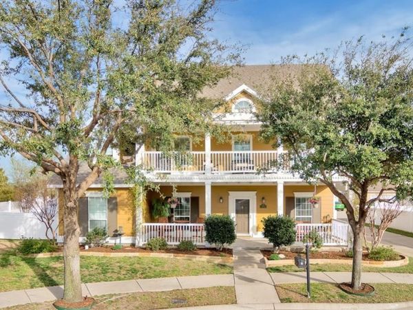 1140 Wenk Court, Aubrey, TX 76227