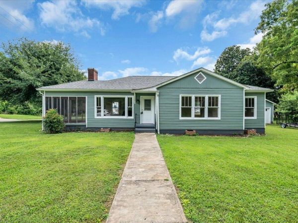 601 Laurel Avenue, South Pittsburg, TN 37380