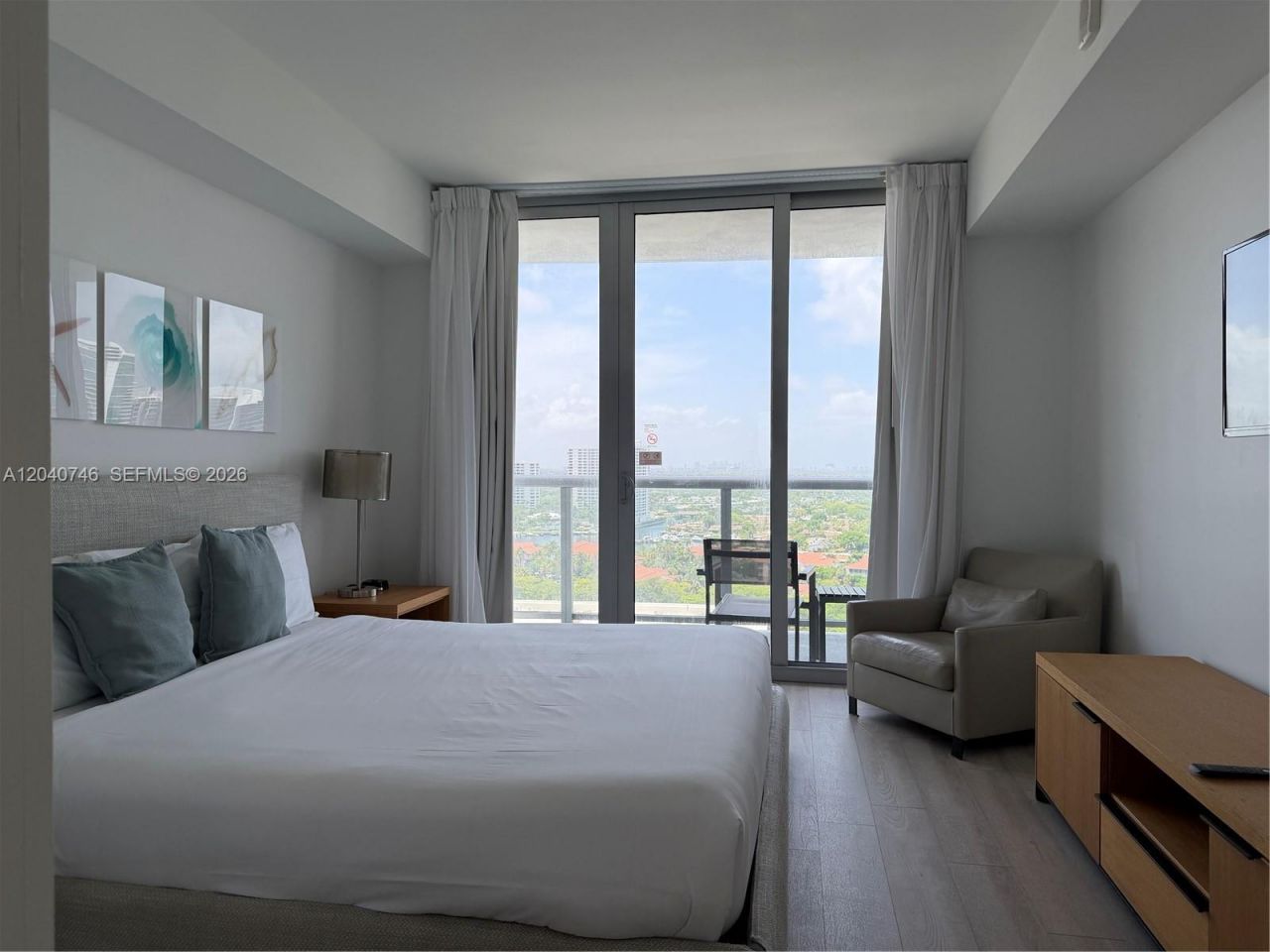 2602 E Hallandale Beach Blvd , Unit R1910, Hallandale Beach, FL 33009 Photo