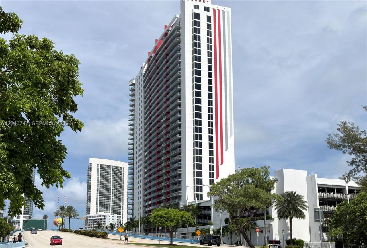 2602 E Hallandale Beach Blvd , Unit R1910, Hallandale Beach, FL 33009 Photo