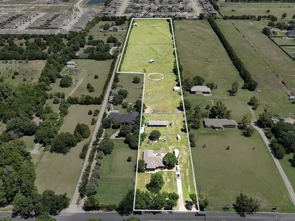 307 Johnson Lane, Ovilla, TX 75154
