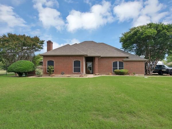 307 Johnson Lane , Red Oak, TX 75154