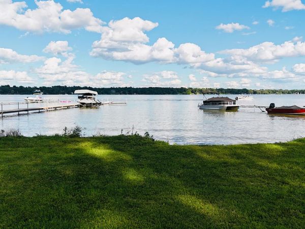 5432 Lake Avenue, Shoreview, MN 55126