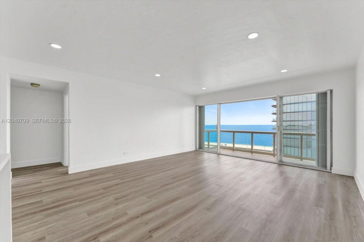 2451 Brickell Ave, Unit 14C, Miami, FL 33129 Photo